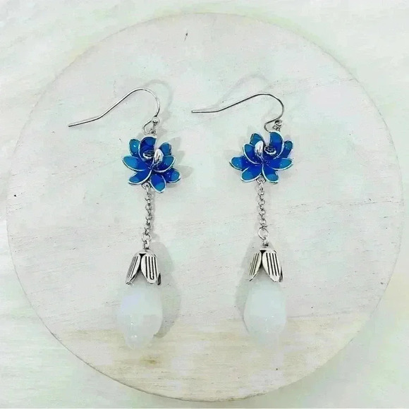 Blue Lotus Dangling Earrings - Picture 4 of 5